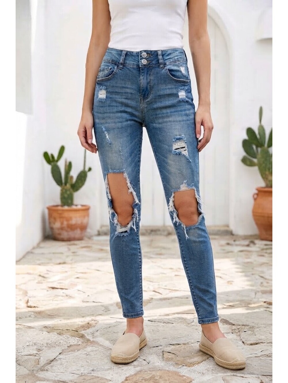 rue21 Mid Rise Heavy Distressed Jeans